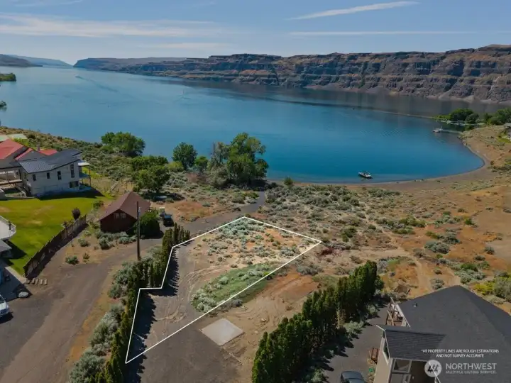 Aerial view and outline of the Cove lot Aerial view and outline of the Cove lot