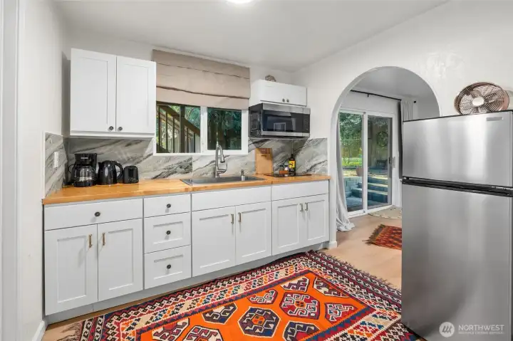 Lower Level Kitchenette