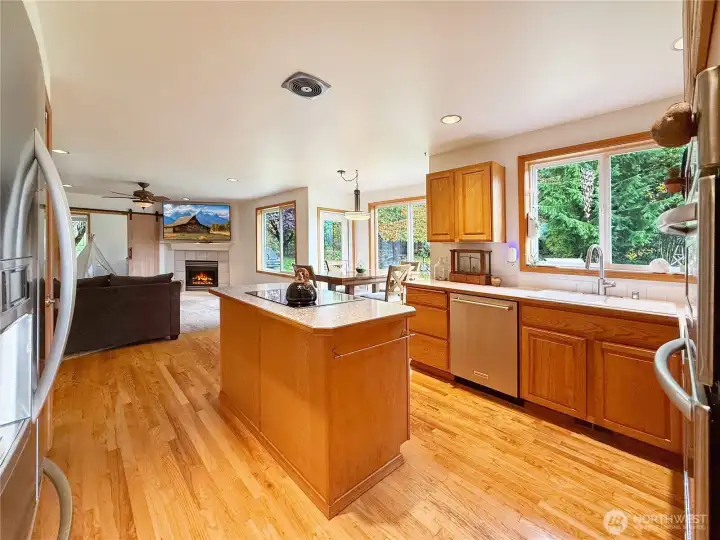 Kitchen with breakfast nook that is open into the family room