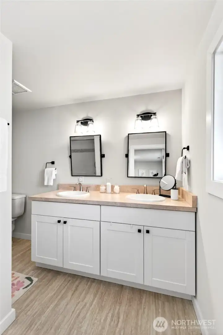 attached 3/4 bath off of Primary bedroom.