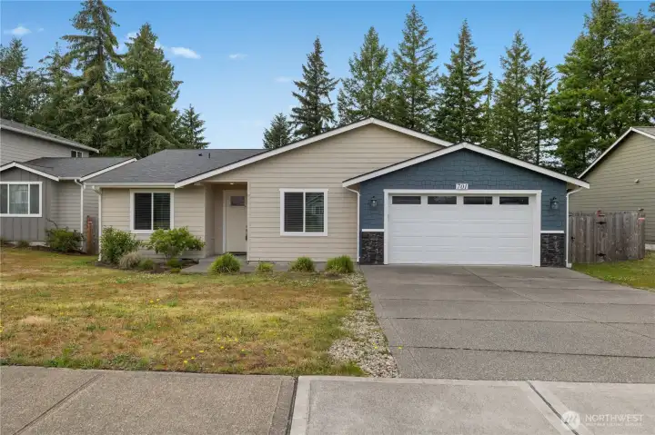 Come home to your LIKE NEW, upgraded single-level home in desirable Trotter Downs!