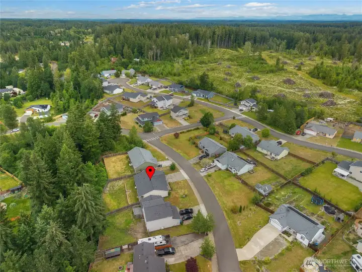 Discover a quiet neighborhood setting with easy access to Rainier parks, trails, and local amenities.