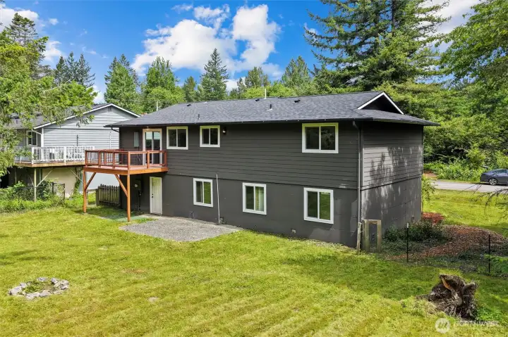 Large, flat, fully fenced lot - endless possibilities! Large, flat, fully fenced lot - endless possibilities!