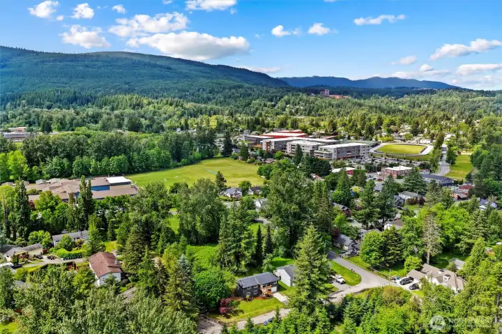 Wonderful location at the base of Mount Si and close proximity to schools, amenities Wonderful location at the base of Mount Si and close proximity to schools, amenities