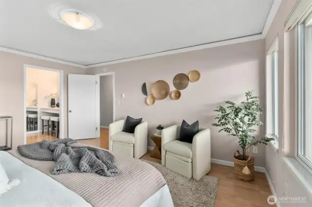 Primary suite.