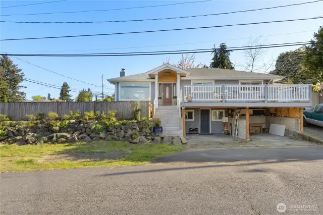 Corner lot with 2 car-ports
