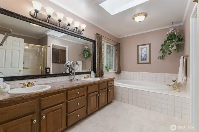 Look at the Primary Suite's bath!
