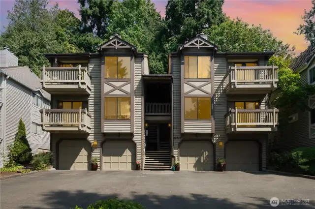 Incredible investment opportunity in prime Kirkland location!