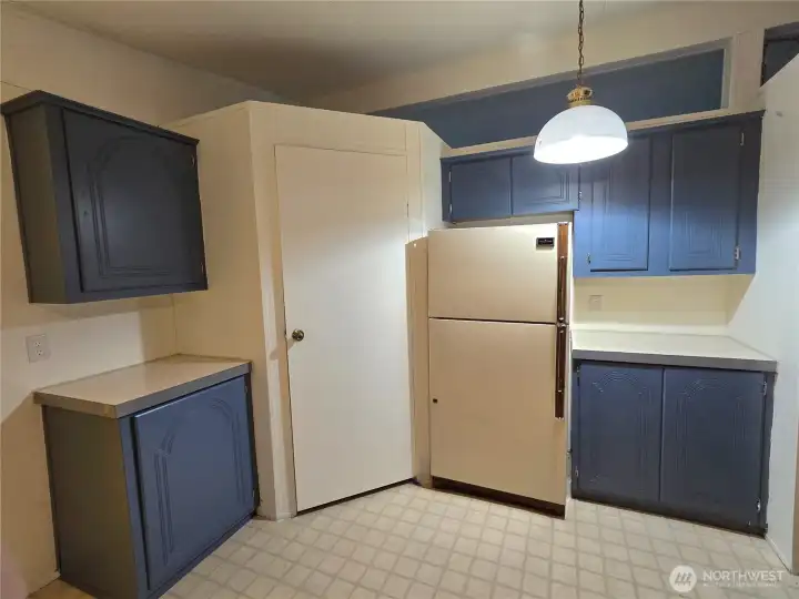 Walk in pantry