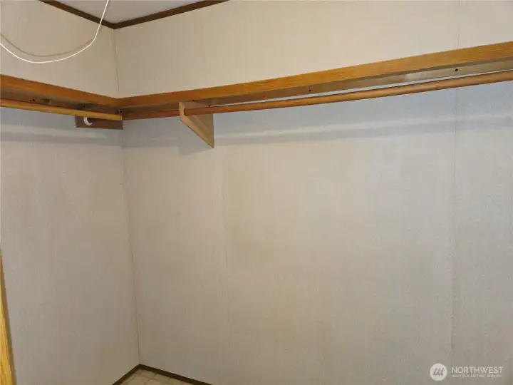 Primary bedroom Closet