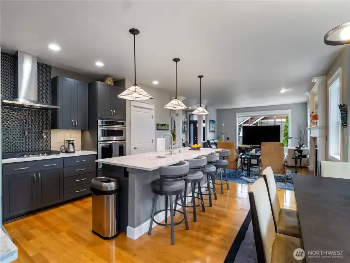 Sit at the large kitchen island for a casual meal or sit at the formal dining room table for dinner with friends
