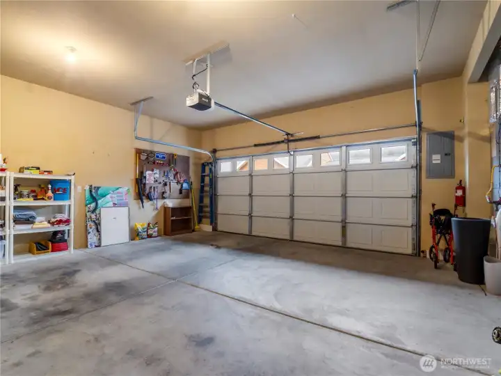 Large space in the garage that allows for more storage.