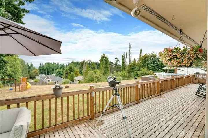 Spring and summer are coming! Get ready for wraparound views, mountain moments, and .9 acres of natural beauty—this deck was made for slowing down and soaking it all in.