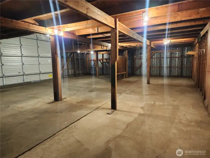 Floor level in shop