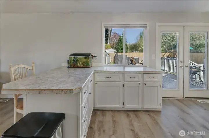 Peninsula make a a great breakfast bar for kitchen.