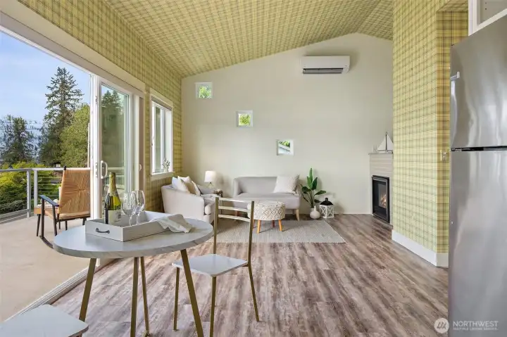 Open Concept Floor Plan, Perfect for Entertaining!!