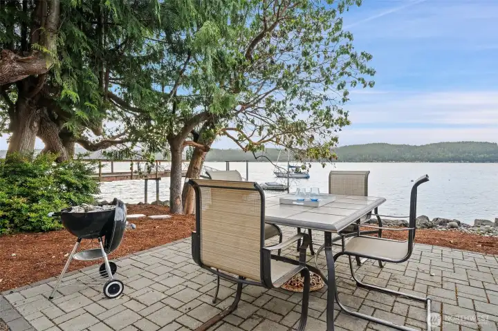 Dinner on the Water's Edge!!