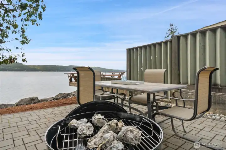 Enjoy Oysters from your own Beach with Tidelands!