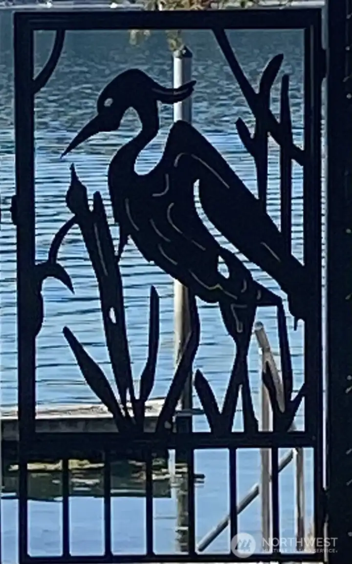 The Iron Gate leading into the fully fenced beach area!