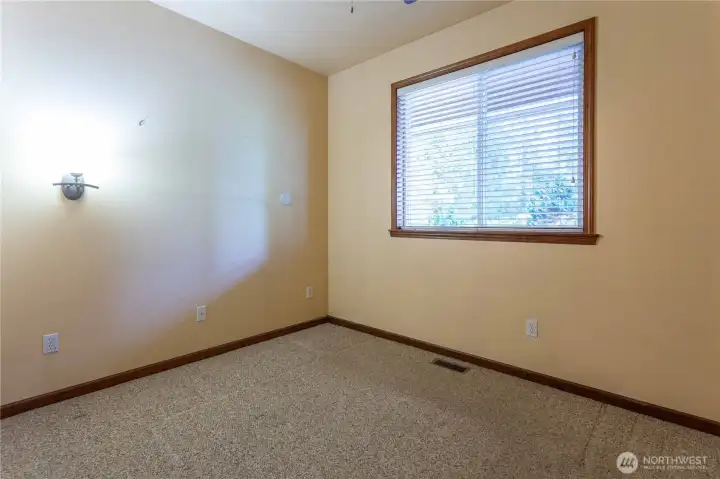 Secondary room from door