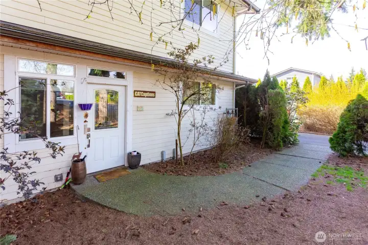 Apartment 2/3 Entrance