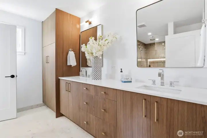 Primary bath with double sink vanity