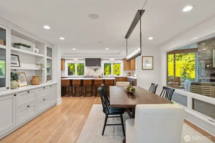 Bright and Open Dining Area.