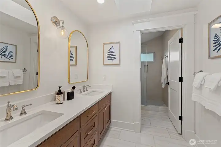 Three-Quarter Bath w Double Sinks.