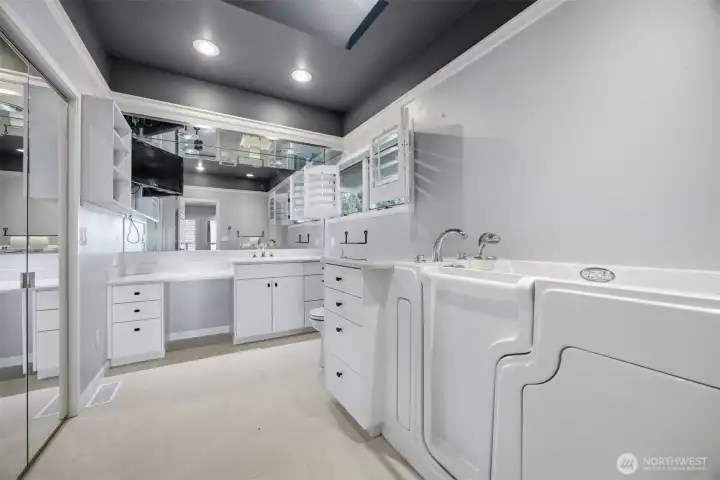 bathroom 1 off primary suite with walk in tub bathroom 1 off primary suite with walk in tub