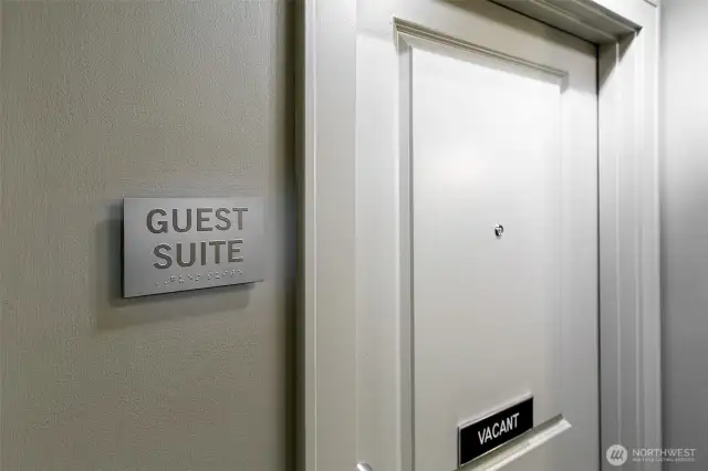 Guest room/hotel