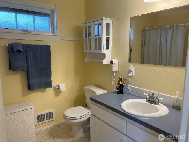 Good sized full bathroom.