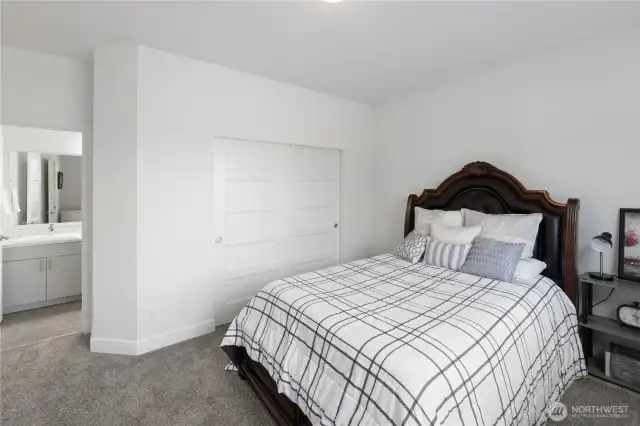 ~Main Level Bedroom #2 Jr. En-suite~