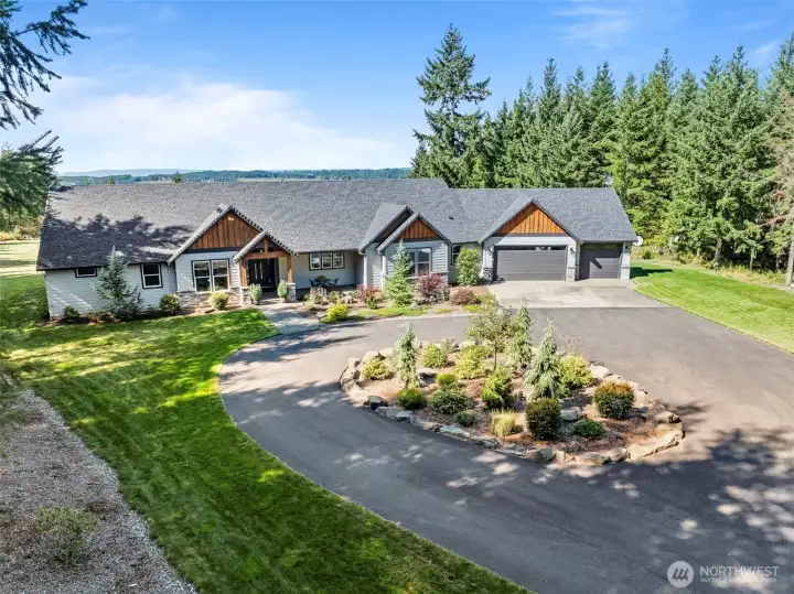 Perfectly sited to maximize the westerly views of the coast range and heavenly sunsets.