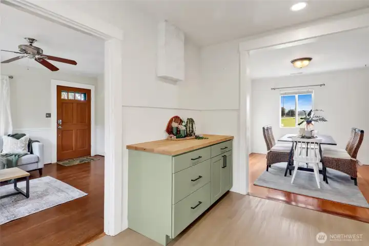 Another view of the kitchen