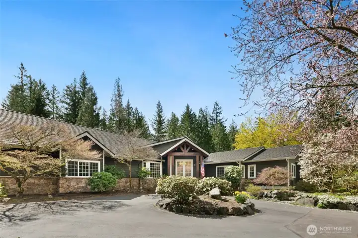 Circular drive and plenty of parking for guests