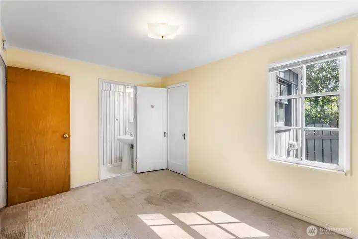 1/2 Bath off the Primary
