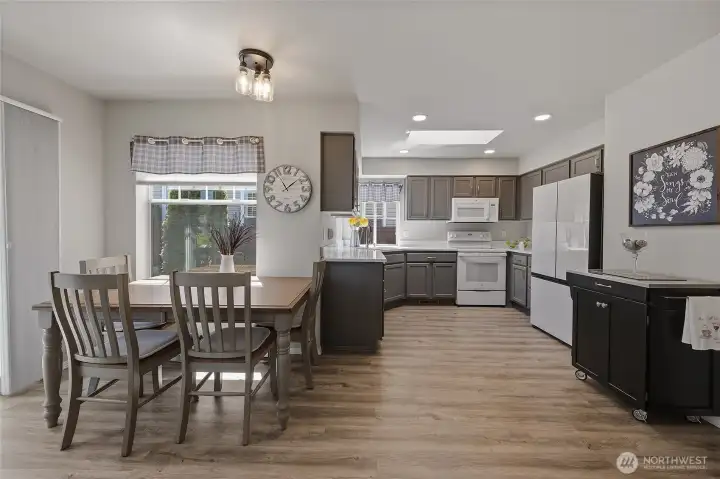 Eat in kitchen