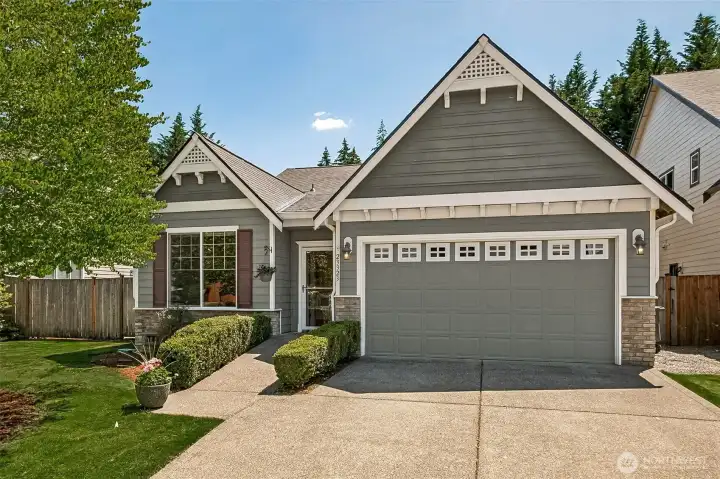 Welcome to this beautifully maintained custom Norris one-story resale, offering effortless single-level living with timeless craftsmanship and thoughtful design. A new roof (2026) adds major value and peace of mind for buyers seeking a truly move-in-ready home. This home offers a true zero-step entrance with a gently ramped entry, ensuring effortless access. Welcome to this beautifully maintained custom Norris one-story resale, offering effortless single-level living with timeless craftsmanship and thoughtful design. A new roof (2026) adds major value and peace of mind for buyers seeking a truly move-in-ready home. This home offers a true zero-step entrance with a gently ramped entry, ensuring effortless access.