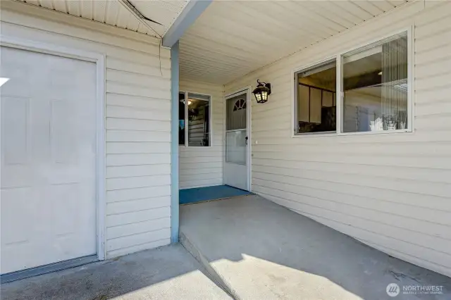 Unit B entrance