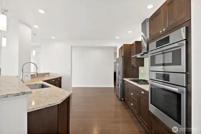 A different angle kitchen view.  The space is very light and bright.