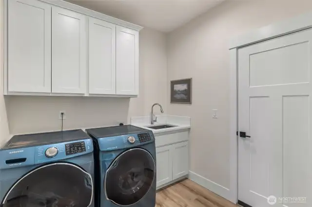 Large Laundry room w/ convenient garage access