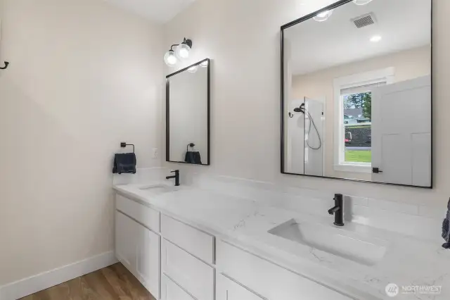 Double Vanity in the en-suite