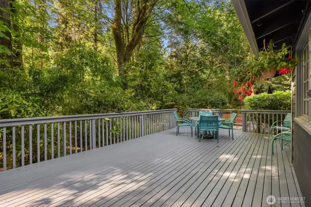 Just in time for warm spring and summer nights for dining al fresco
