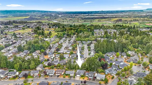 Just minutes from Trestle, Highway 9, costco and Lake Stevens ammenities.