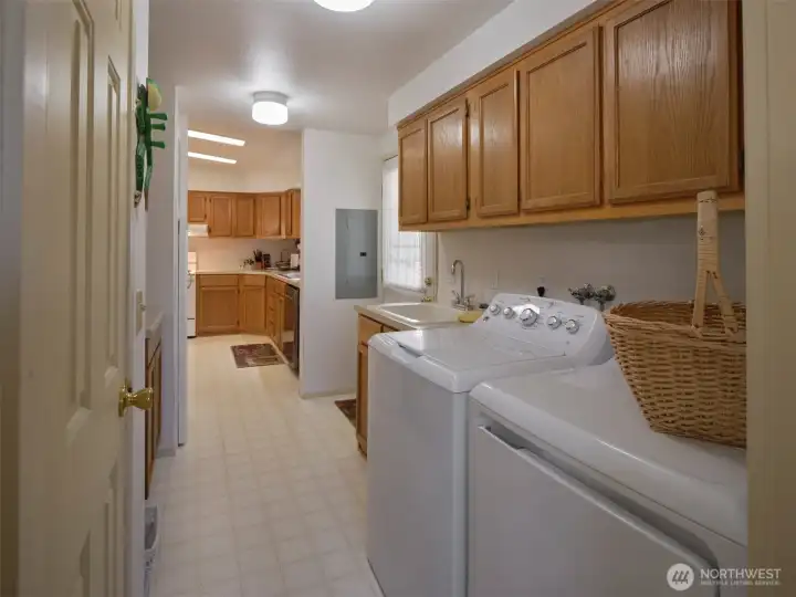 Kitchen/Laundry Room