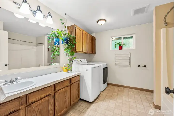 Upstairs Bathroom/Utility Room
