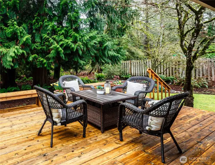 Entertainment sized deck...perfect for entertaining or just relaxing and enjoying the natural setting.