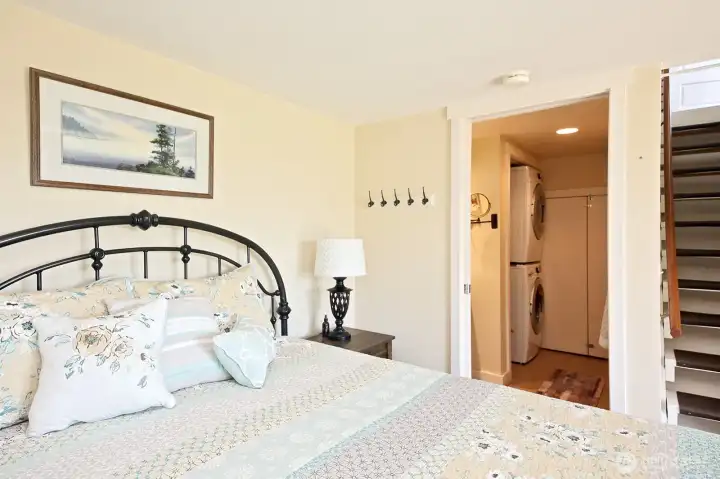 bedroom on lower level bedroom on lower level