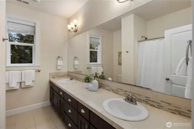 Secondary Bathroom Upstairs!