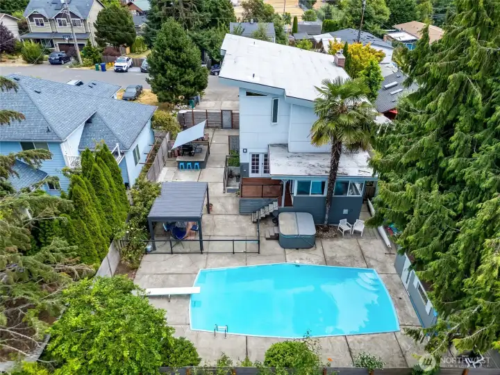 Ariel View of the Home and Outdoor Entertaining Areas